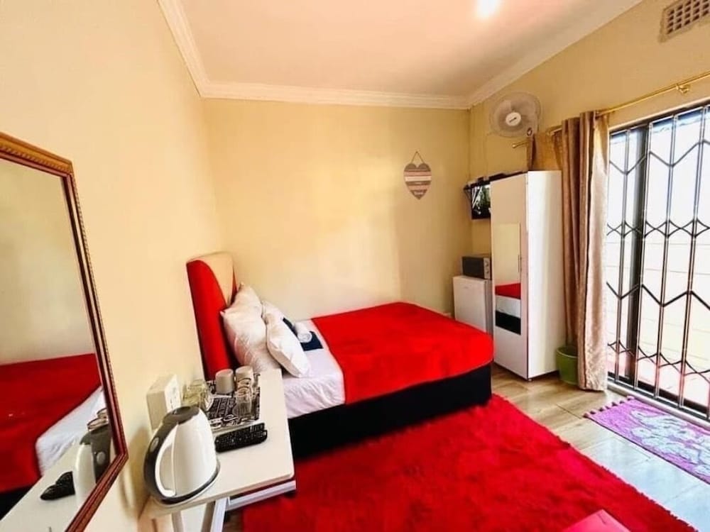 Executive Accommodation Bellville - carbon neutral hotel in Cape Town