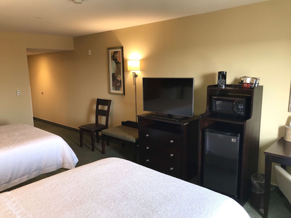 Hampton Inn & Suites Austin Lakeway - photo 20