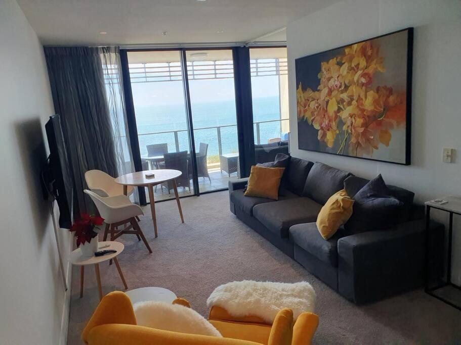 Mon Komo Seaview Privately Owned Apartment — 4-Star Luxury Hotel in Redcliffe, Australia