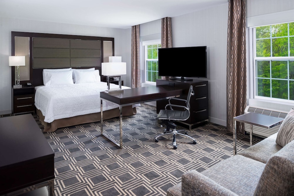 Hampton Inn & Suites Bridgewater - photo 18