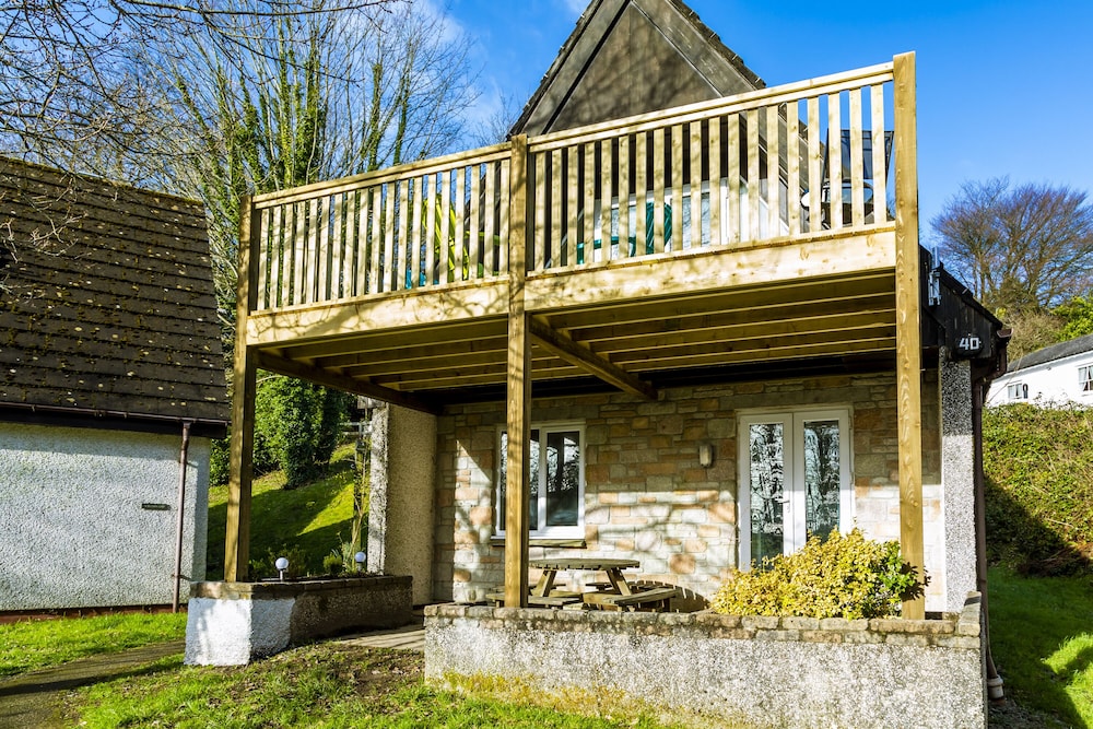 Over the Horizon Lodges — hotel in Gunnislake