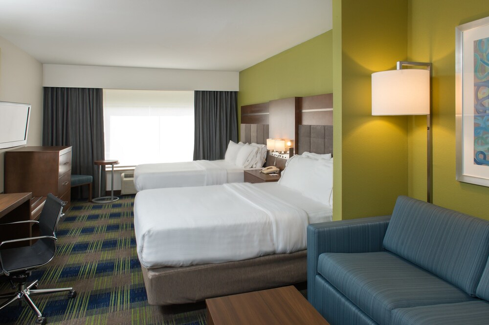 Holiday Inn Express Suites Clifton Park by IHG - photo 18