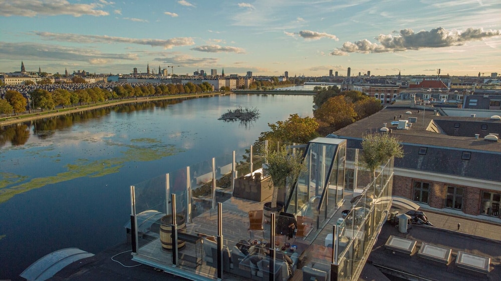 Central Penthouse with Private Rooftop Terrace — 4-Star Luxury Hotel in Copenhagen, Denmark