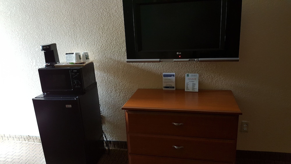 Econo Lodge Busch Gardens - photo 36
