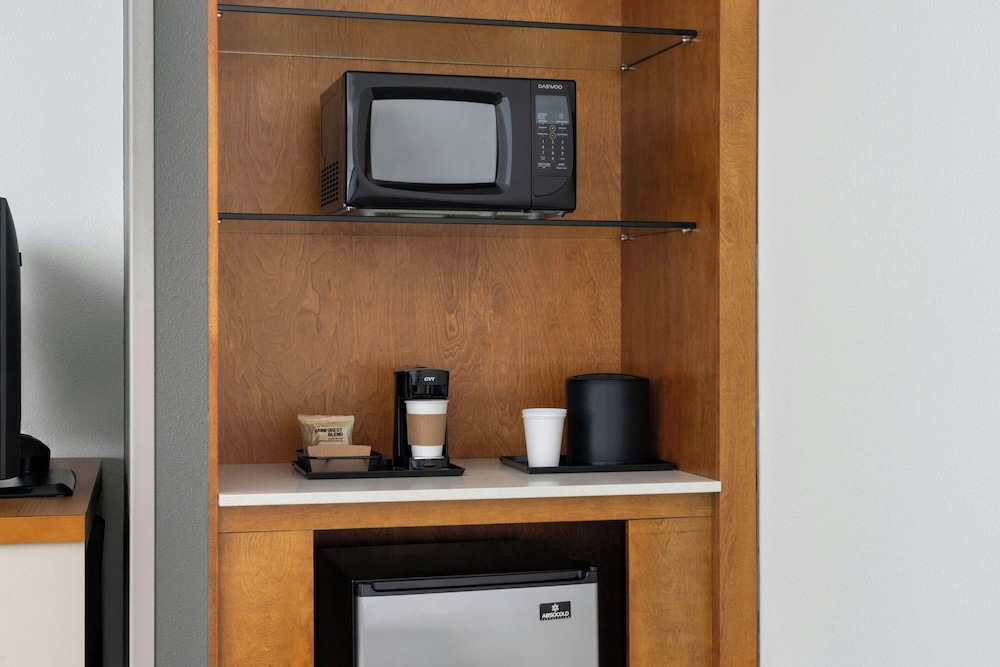 Springhill Suites by Marriott Charleston Mount Pleasant - photo 6