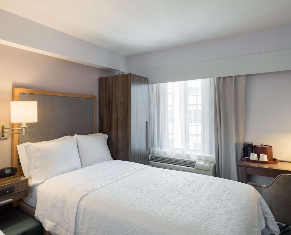 Hampton Inn Madison Square Garden Area Hotel - photo 5