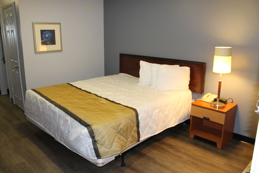 Budgetel Inn and Suites Atlanta Midtown - photo 8