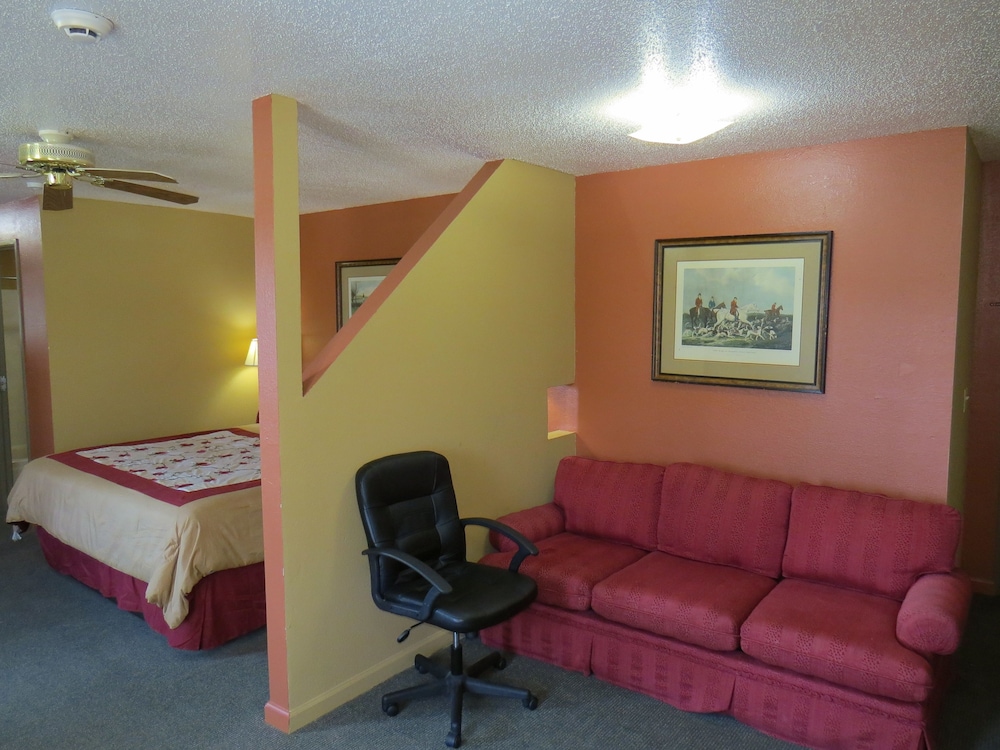 First Western Inn Caseyville - photo 31