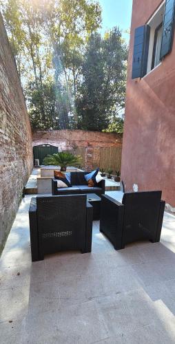 Small Villa with private Garden — 4-Star Luxury Hotel in Venice, Italy