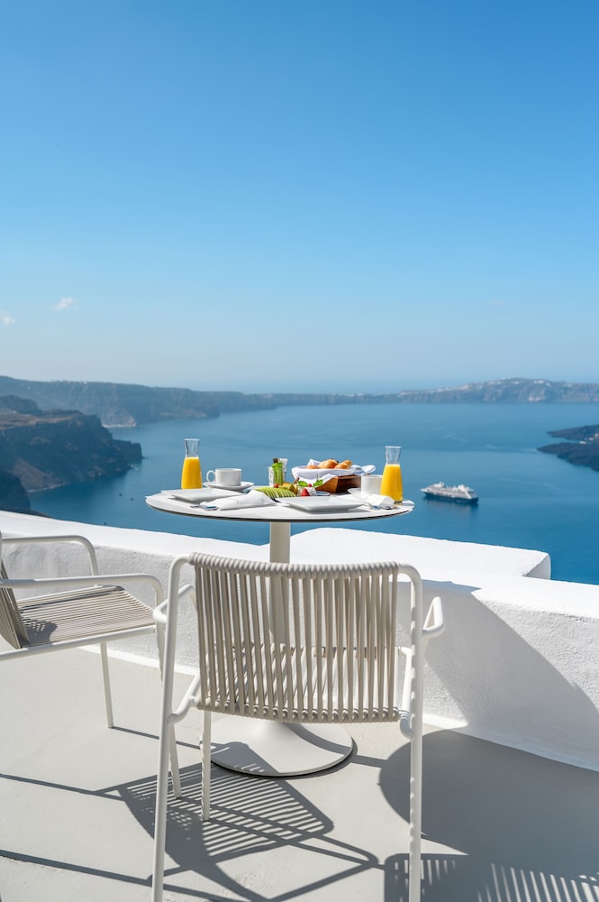 Iconic Santorini by Sandglass — Fira — photo 3