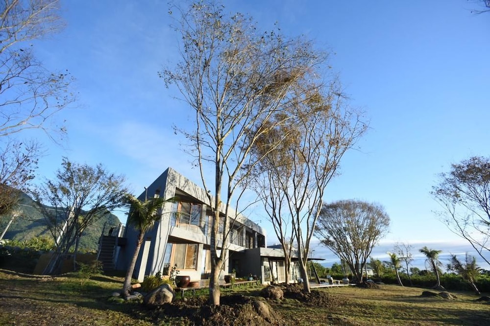 Stone Party - last minute hotel in Taitung