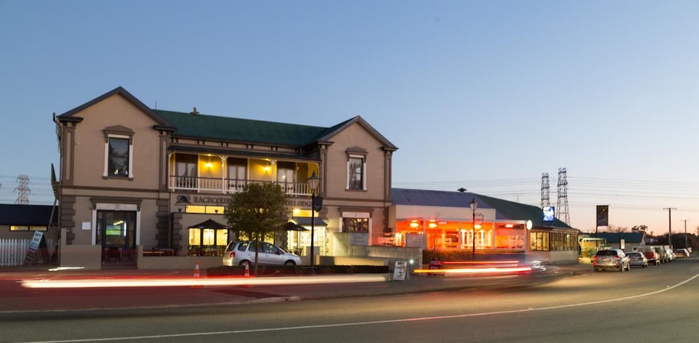 The Racecourse Hotel & Motorlodge — hotel in Christchurch