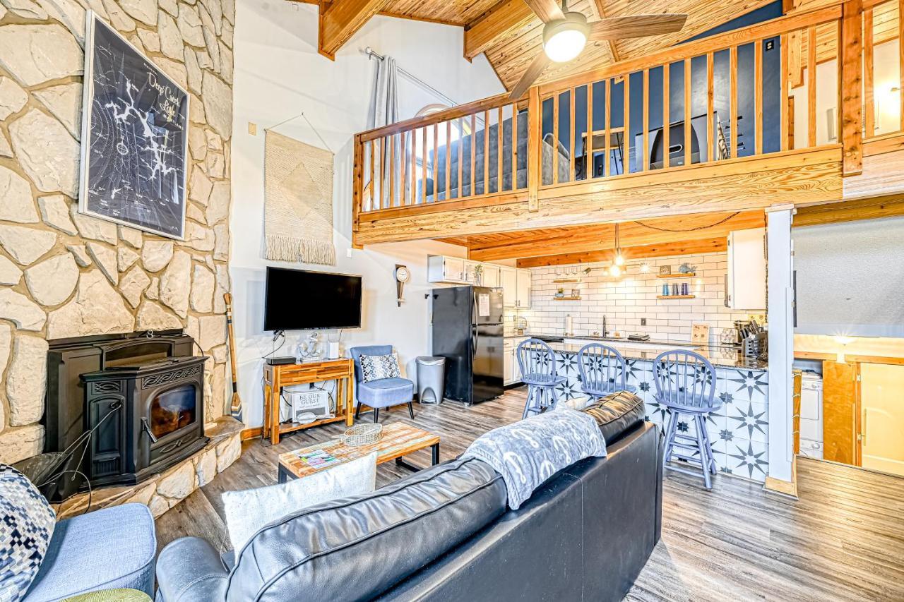 Suite Sunsets — 4-Star Luxury Hotel in Mchenry, United States