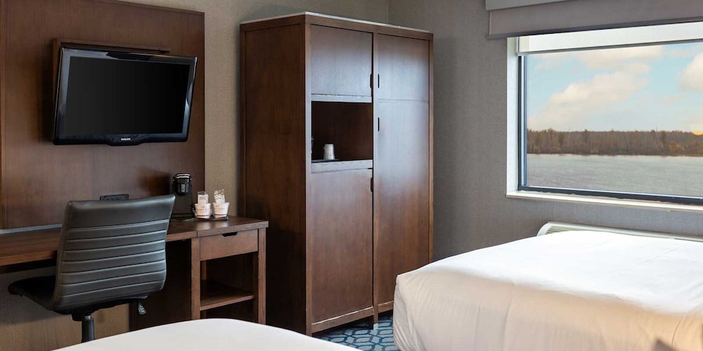 Crowne Plaza Niagara Falls NY Riverside by IHG - photo 33
