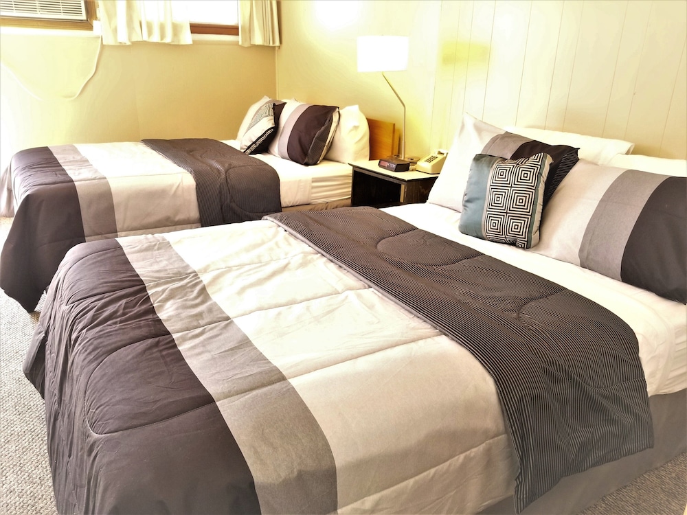 Duffer Motel - photo 23