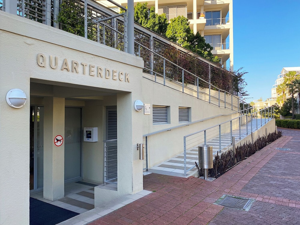 The Marina V&A Waterfront by Smart City Stays