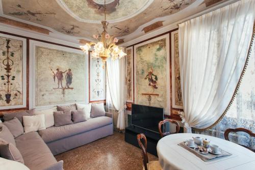 Residenza Dei Dogi — 4-Star Luxury Hotel in Venice, Italy