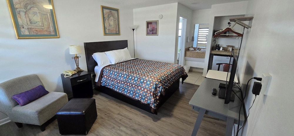 Merida Inn and Suites - photo 14
