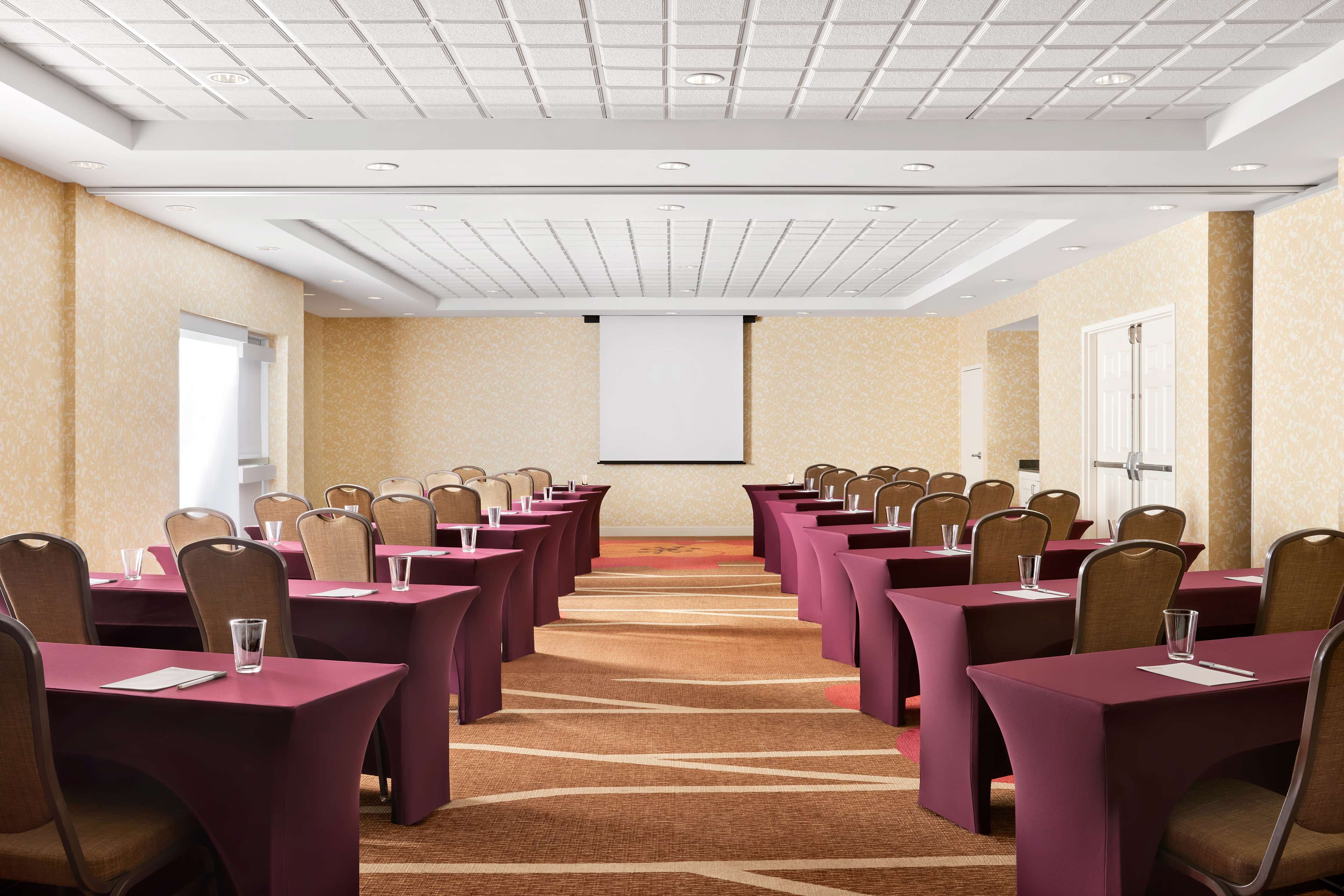 Hilton Garden Inn Providence Airport Warwick - photo 12