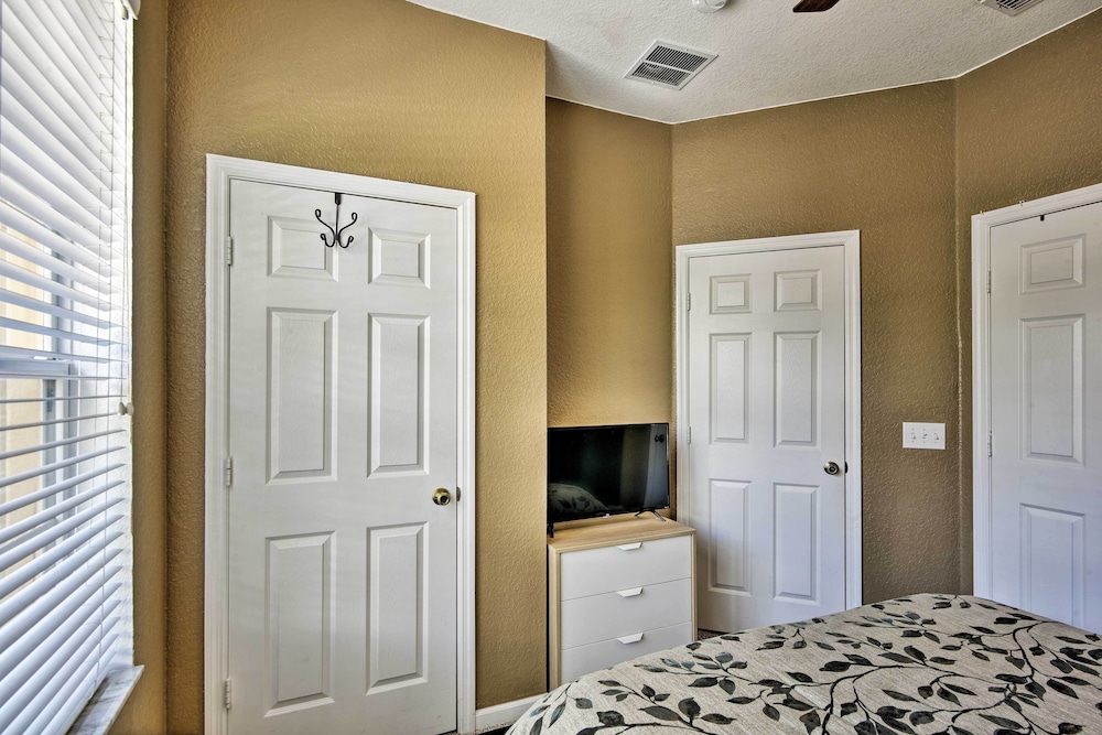 Resort Townhome w Splash Pool 7 Mi to Disney - photo 26
