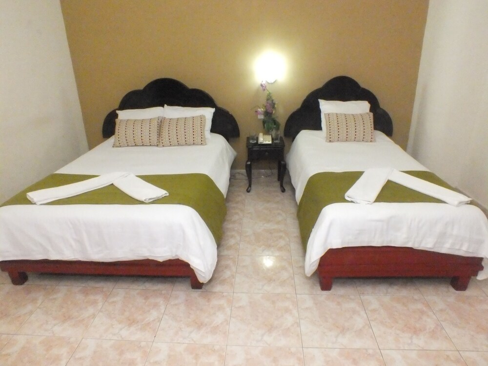 Hotel Puerta del Sol — David — photo 3