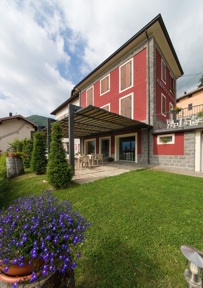 Albergo Val Dolo - last minute hotel in Villa Minozzo