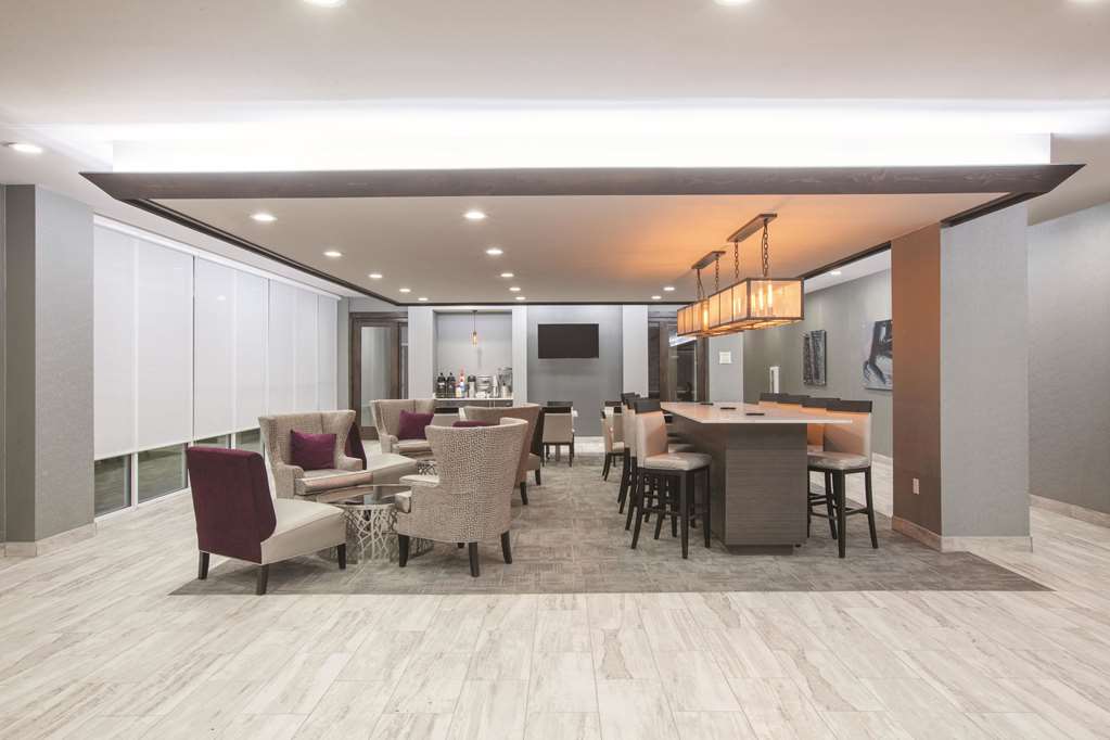 La Quinta Inn & Suites by Wyndham Kingsville - photo 31