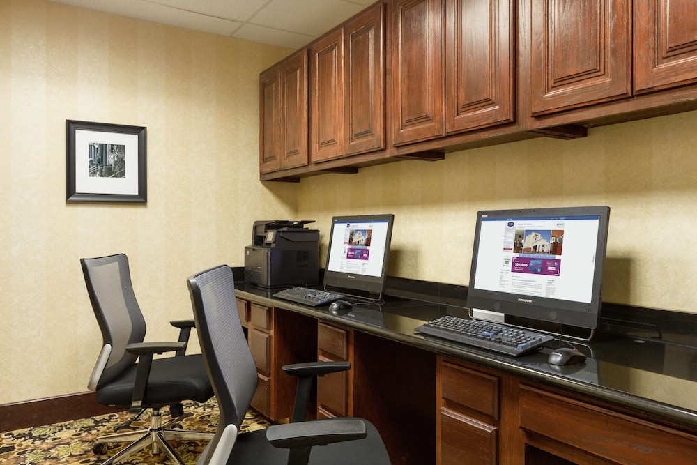 Hampton Inn Duncan - photo 41