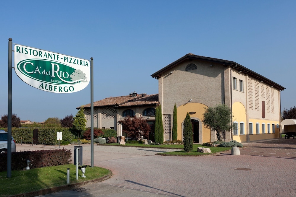 Ca' del Rio Resort — hotel in Formigine