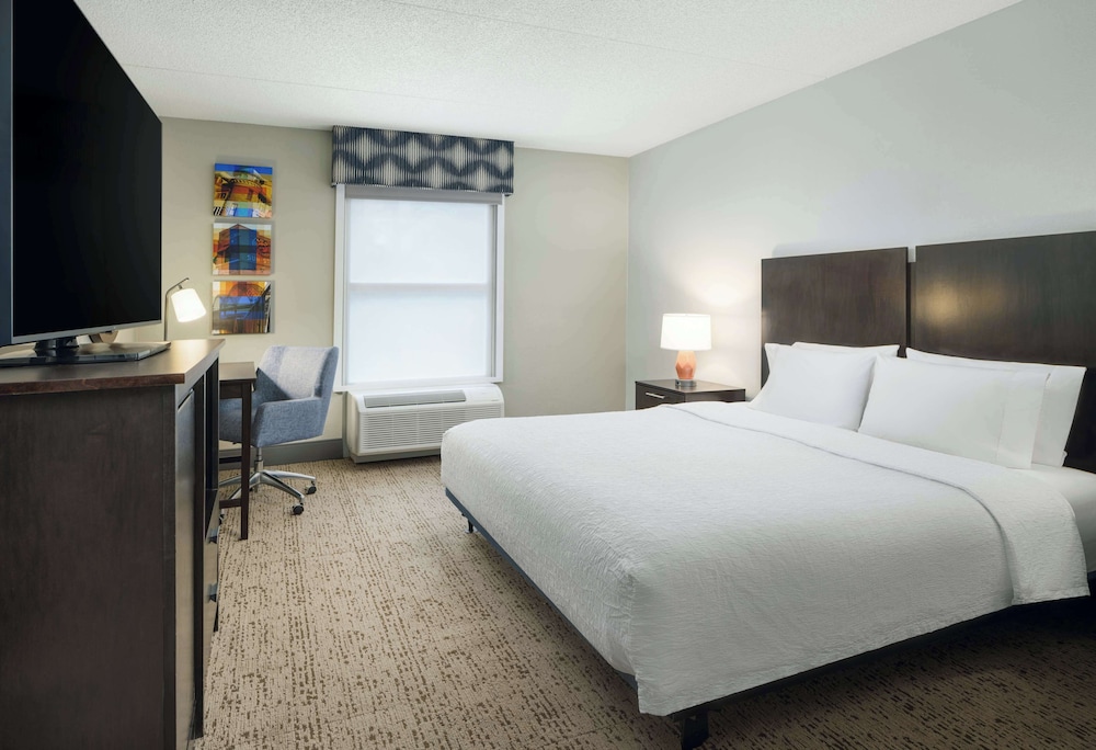 Hampton Inn & Suites Memphis East Germantown Area - photo 22