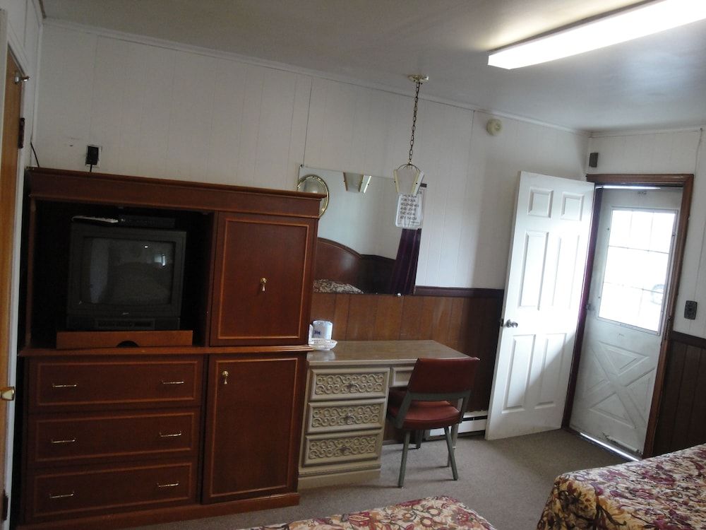 Jade Inn Motel - photo 11