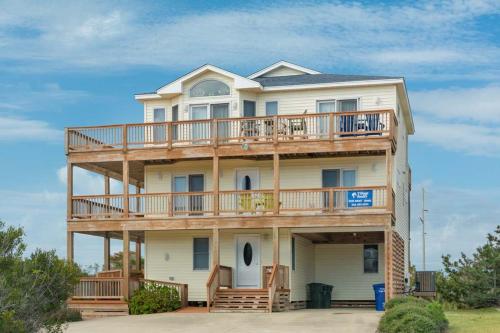 Dream Weaver - carbon neutral hotel in Nags Head