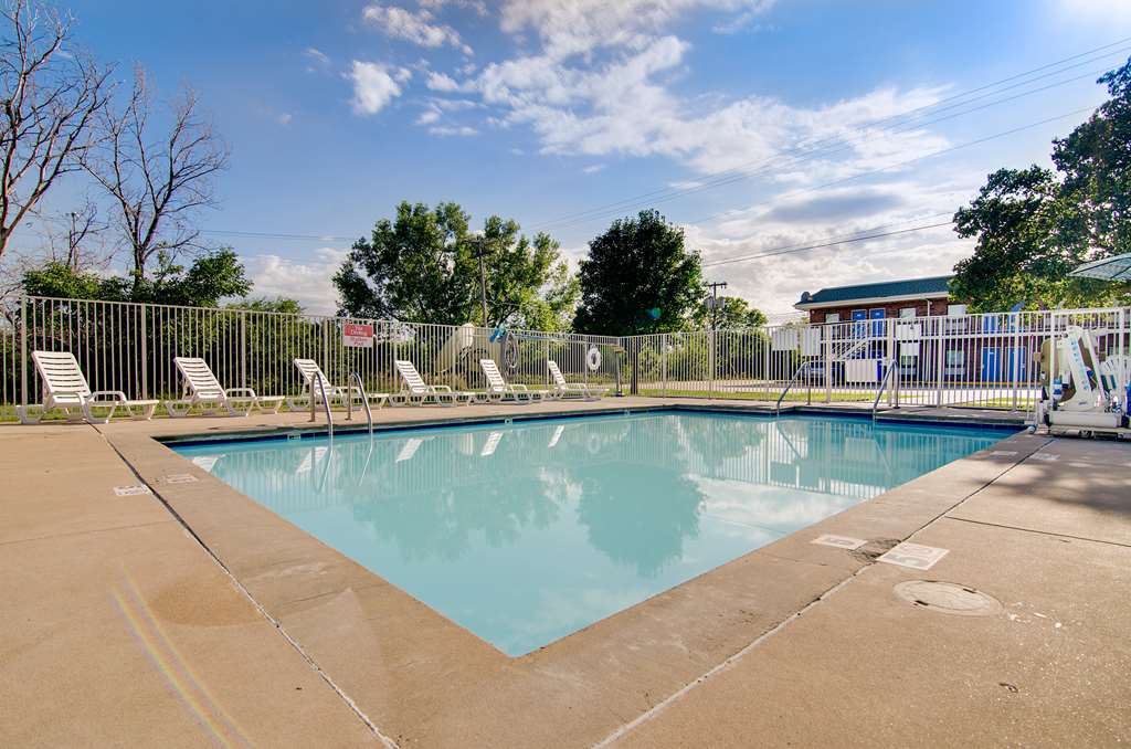 Motel 6 Salina KS - photo 10