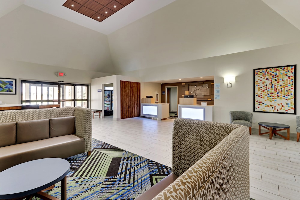 Holiday Inn Express Hotel & Suites Bad Axe by IHG - photo 63
