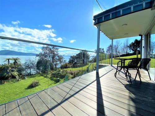 Addictive View Lakeside Studio — 4-Star Luxury Hotel in Rotorua, New Zealand
