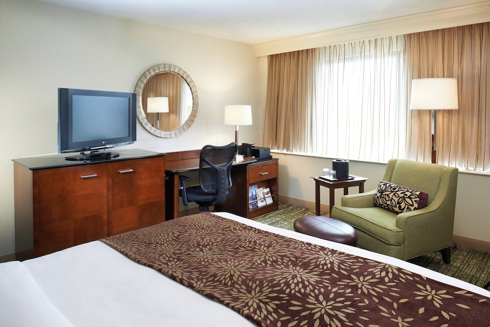 Detroit Marriott Livonia - photo 13