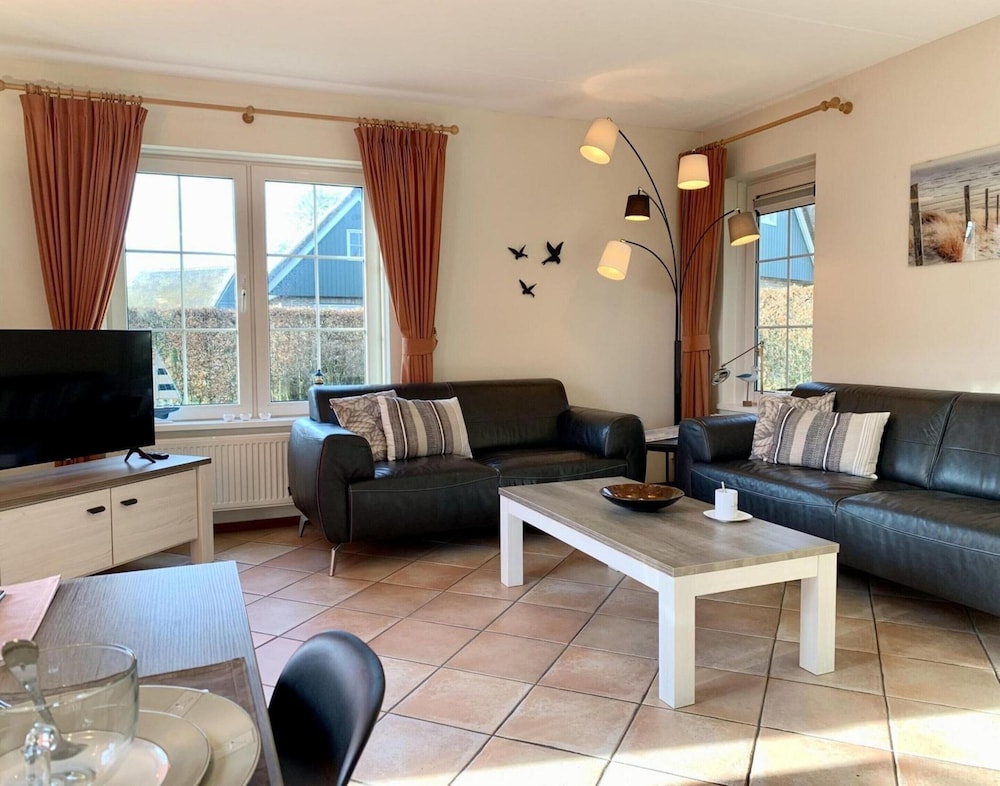Holiday retreat near forest — 4-Star Luxury Hotel in Schagen, Netherlands