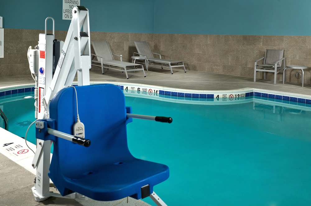 Holiday Inn Express Amherst Lockport by IHG - photo 17