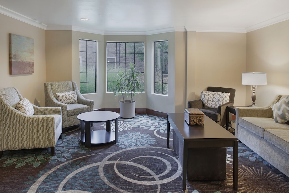 Staybridge Suites Fayetteville Univ Of Arkansas by IHG - photo 10