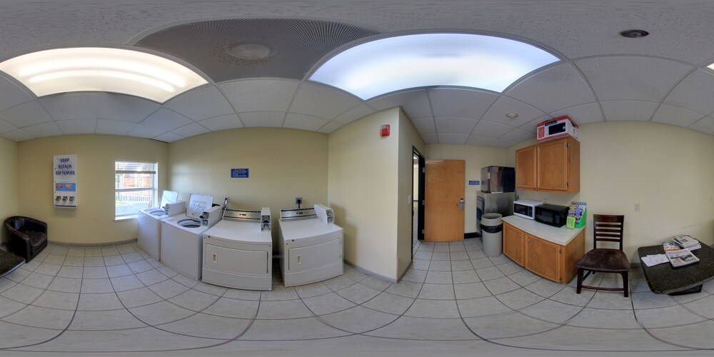 Blue Bay Inn & Suites - photo 69