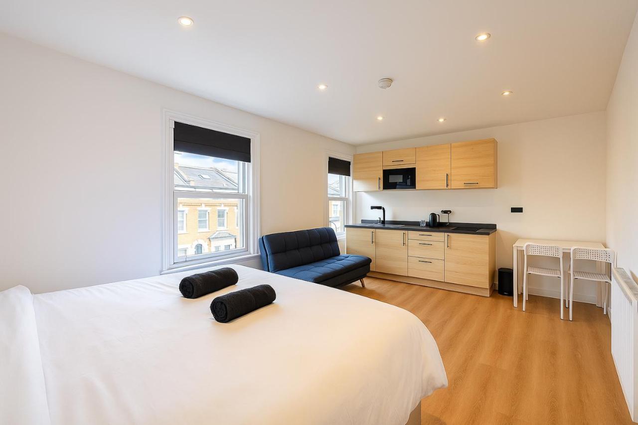 StarNest Shepherd's Bush — 4-Star Luxury Hotel in London, United Kingdom