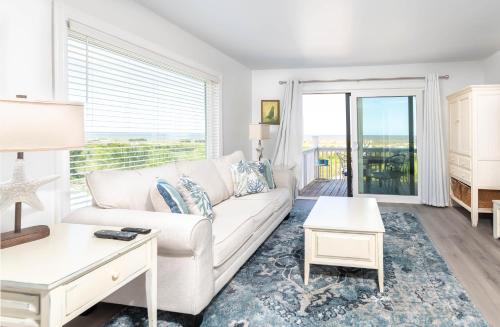 Oceanfront Corner Unit Unobstructed Ocean Views - last minute hotel in Unknown City