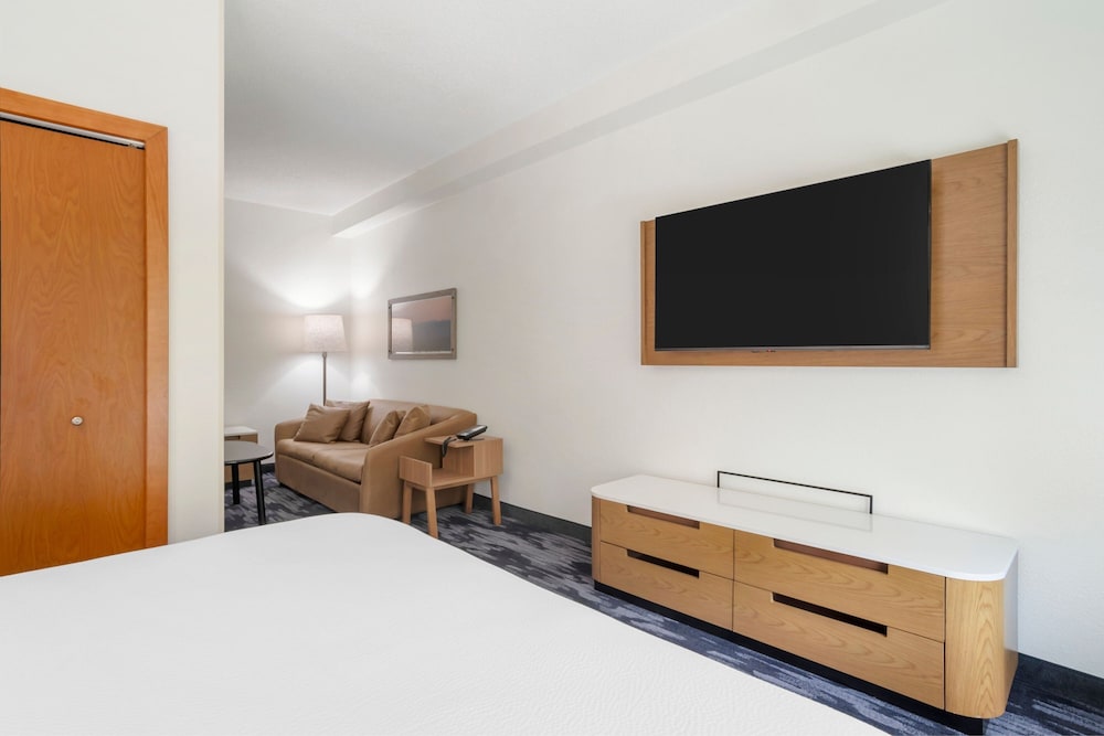 Fairfield Inn by Marriott Boone - photo 15