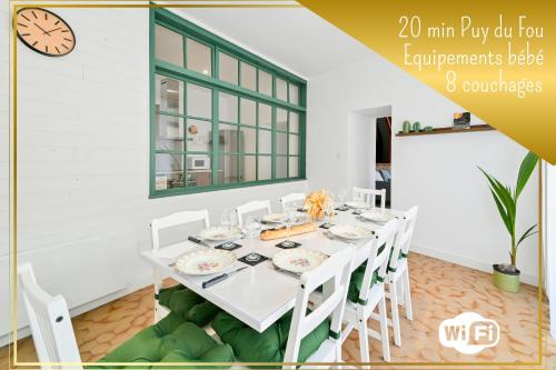 Le Recoin Serein Charme et Modernité in Mauleon-Licharre, France