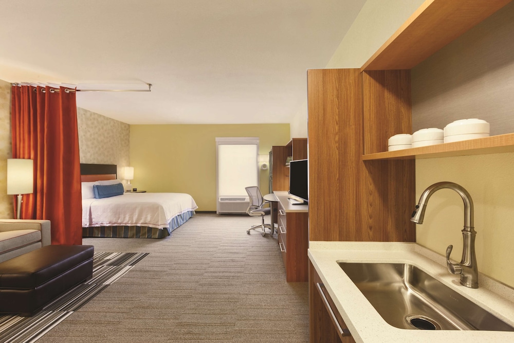 Home2 Suites by Hilton College Station - photo 6