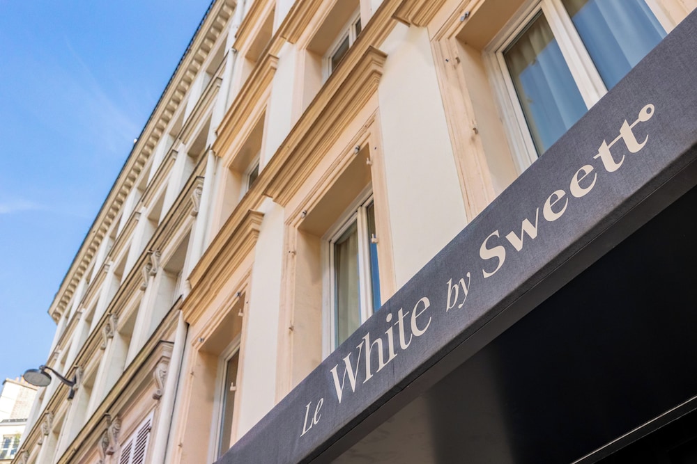 Fiat - carbon neutral hotel in Paris