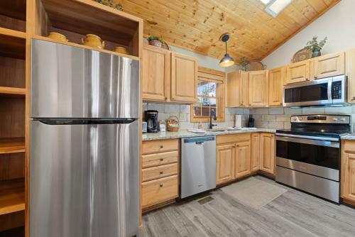 Antlers Pointe 1 by Estes Park Condos — 4-Star Luxury Hotel in Estes Park, United States