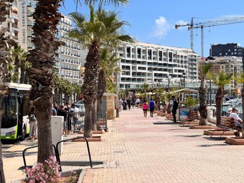 Charming retreat off the sea front — Gzira — photo 4