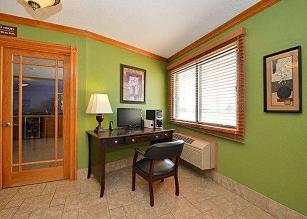 Quality Inn & Suites Grinnell near University - photo 17