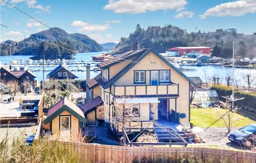 Gorgeous Home In Farsund With Kitchen — 4-Star Luxury Hotel in Farsund, Norway